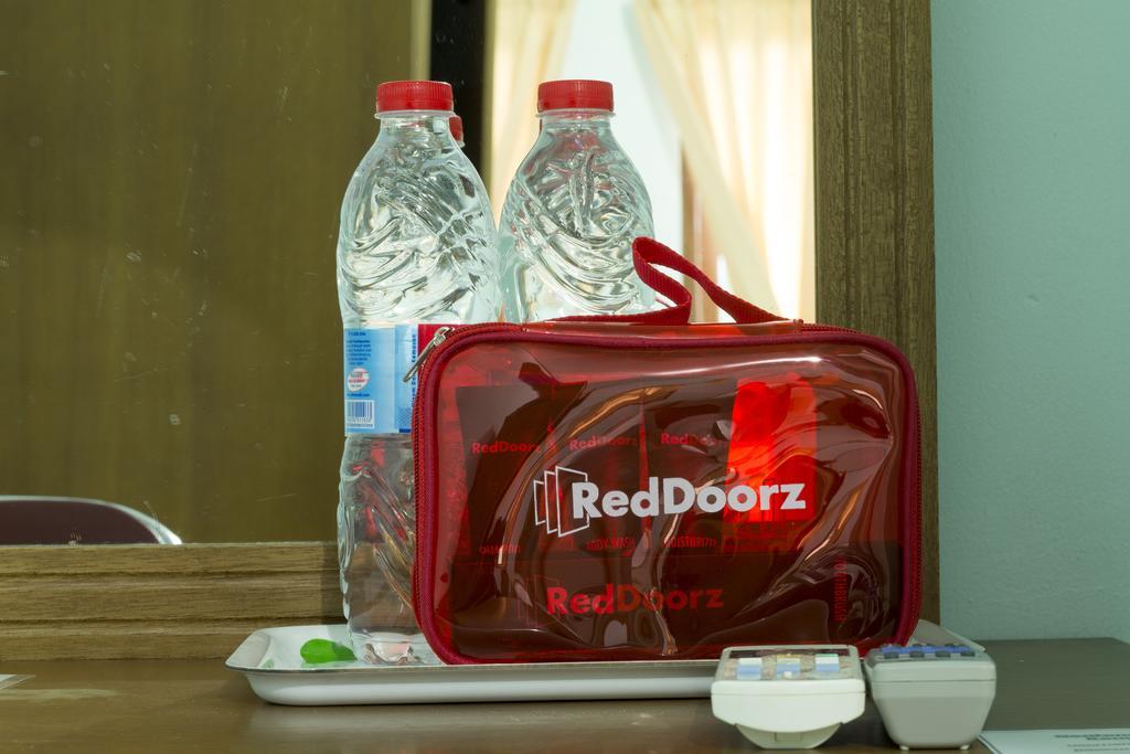 Reddoorz Near Pantai Jerman Hotel กูตา ภายนอก รูปภาพ